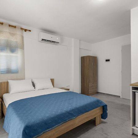 Nikolas Apartments Stoupa Levktron Exterior photo